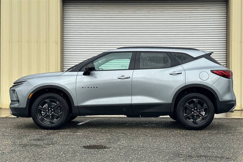2025 Chevrolet Blazer LT