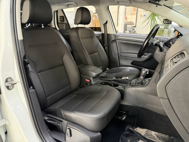 2018 Volkswagen Golf