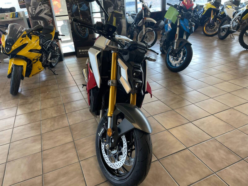 2024 Suzuki GSX-S1000