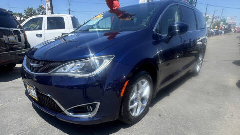 2018 Chrysler Pacifica Touring Plus