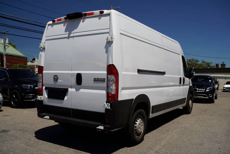 2025 RAM ProMaster