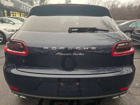2015 Porsche Macan Turbo