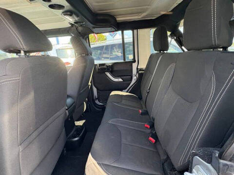 2016 Jeep Wrangler Unlimited Sahara