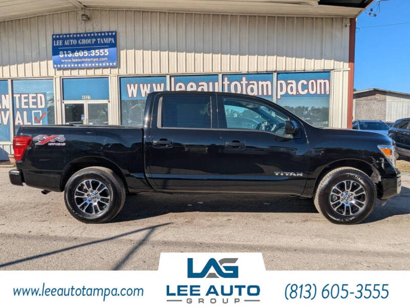 2023 Nissan Titan SV