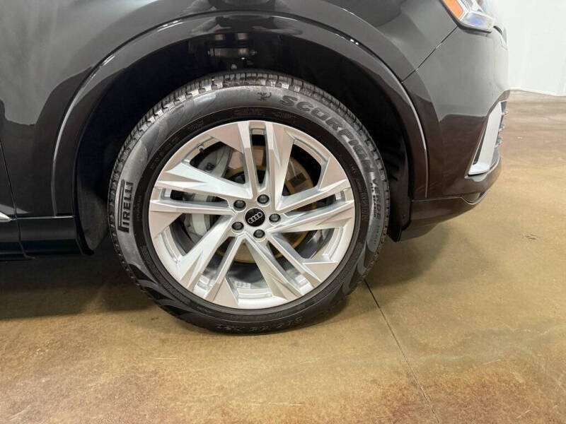 2023 Audi Q7 quattro Premium 45 TFSI