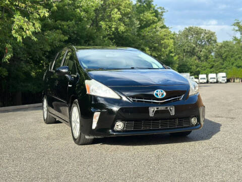 2013 Toyota Prius v Three
