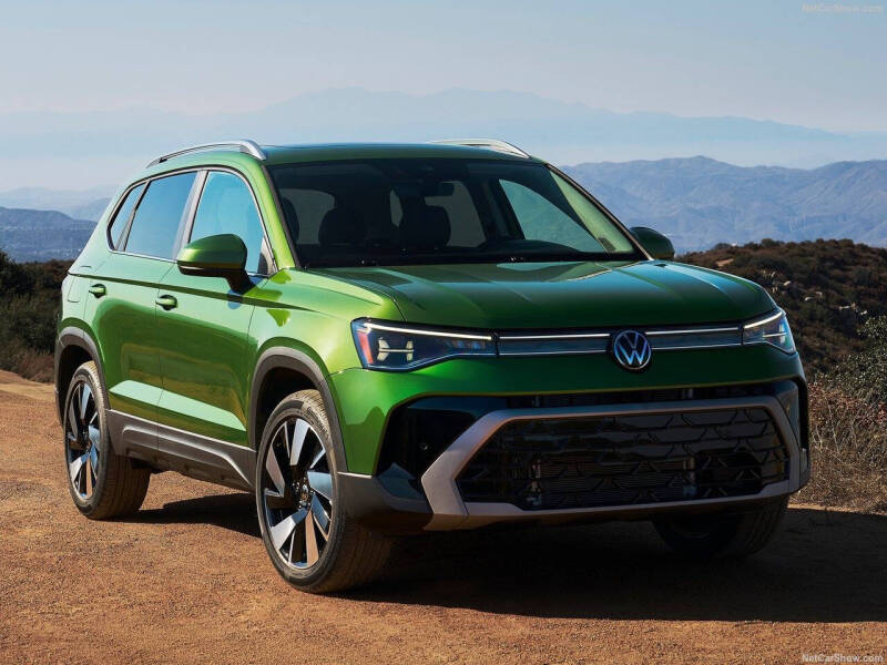 2025 Volkswagen Taos SEL 4Motion