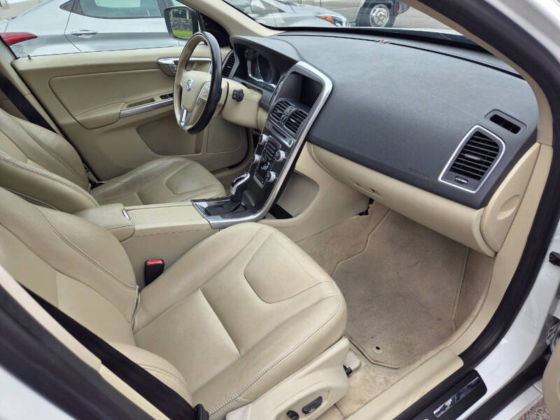 2015 Volvo XC60 T5 Premier