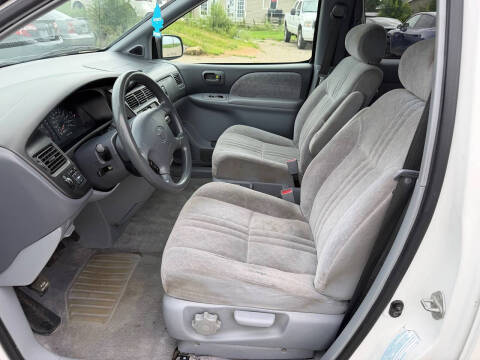 2000 Toyota Sienna LE