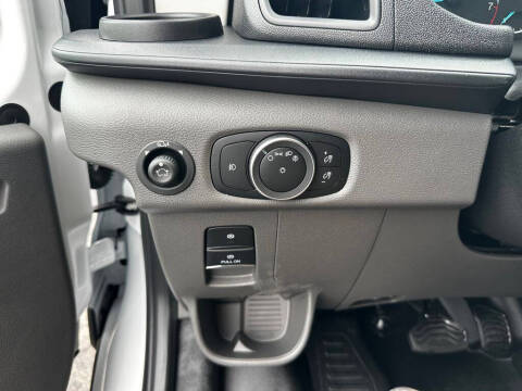 2025 Ford Transit 250