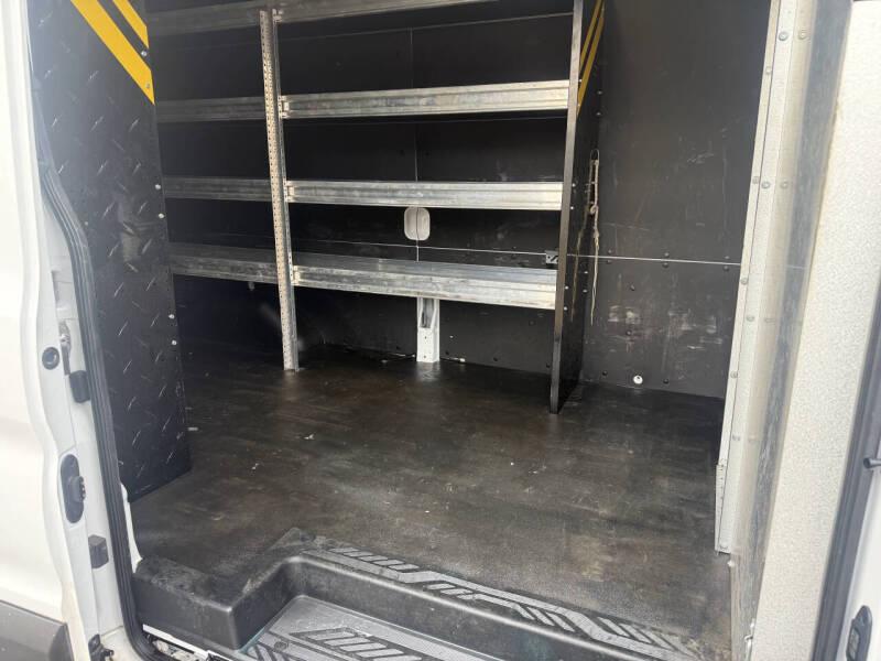 2022 Ford Transit 250