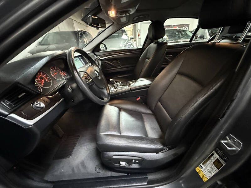 2014 BMW 5 Series 528i