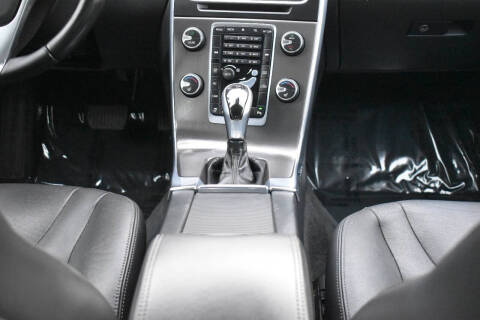 2015 Volvo S60 T5 Premier Plus