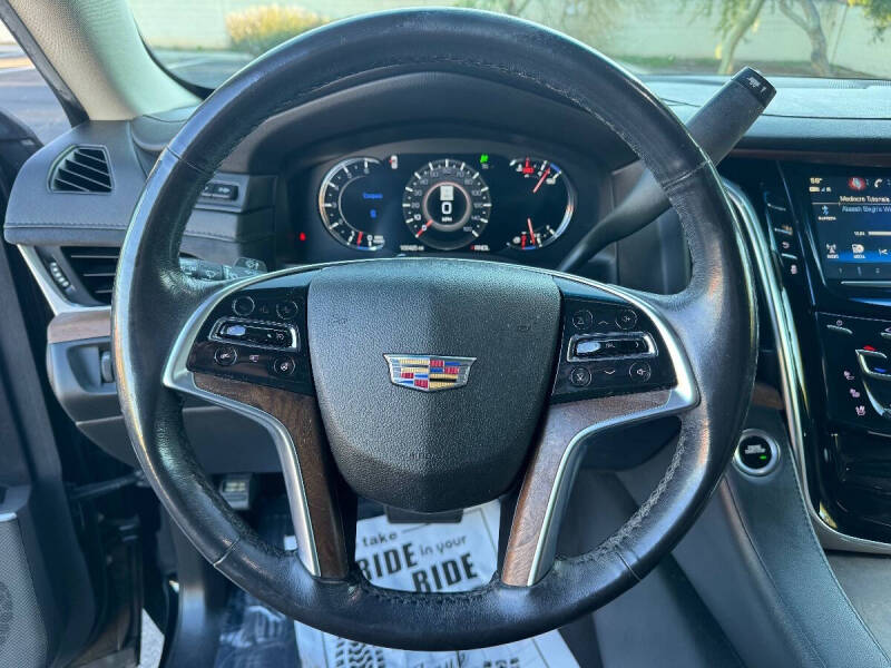 2019 Cadillac Escalade Luxury