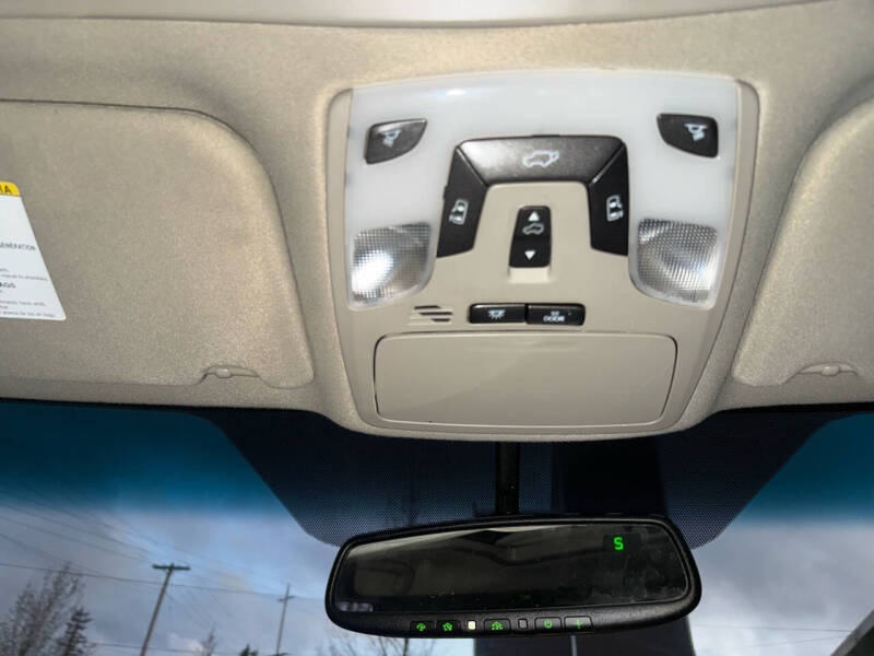 2014 Toyota Sienna XLE 8-Passenger