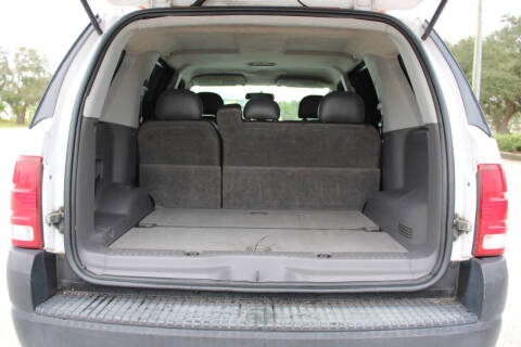 2004 Ford Explorer XLS