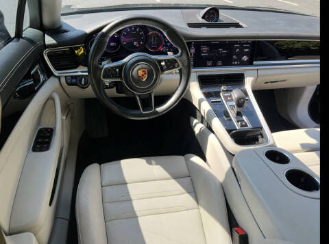 2019 Porsche Panamera