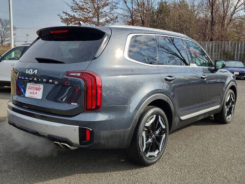 2023 Kia Telluride S