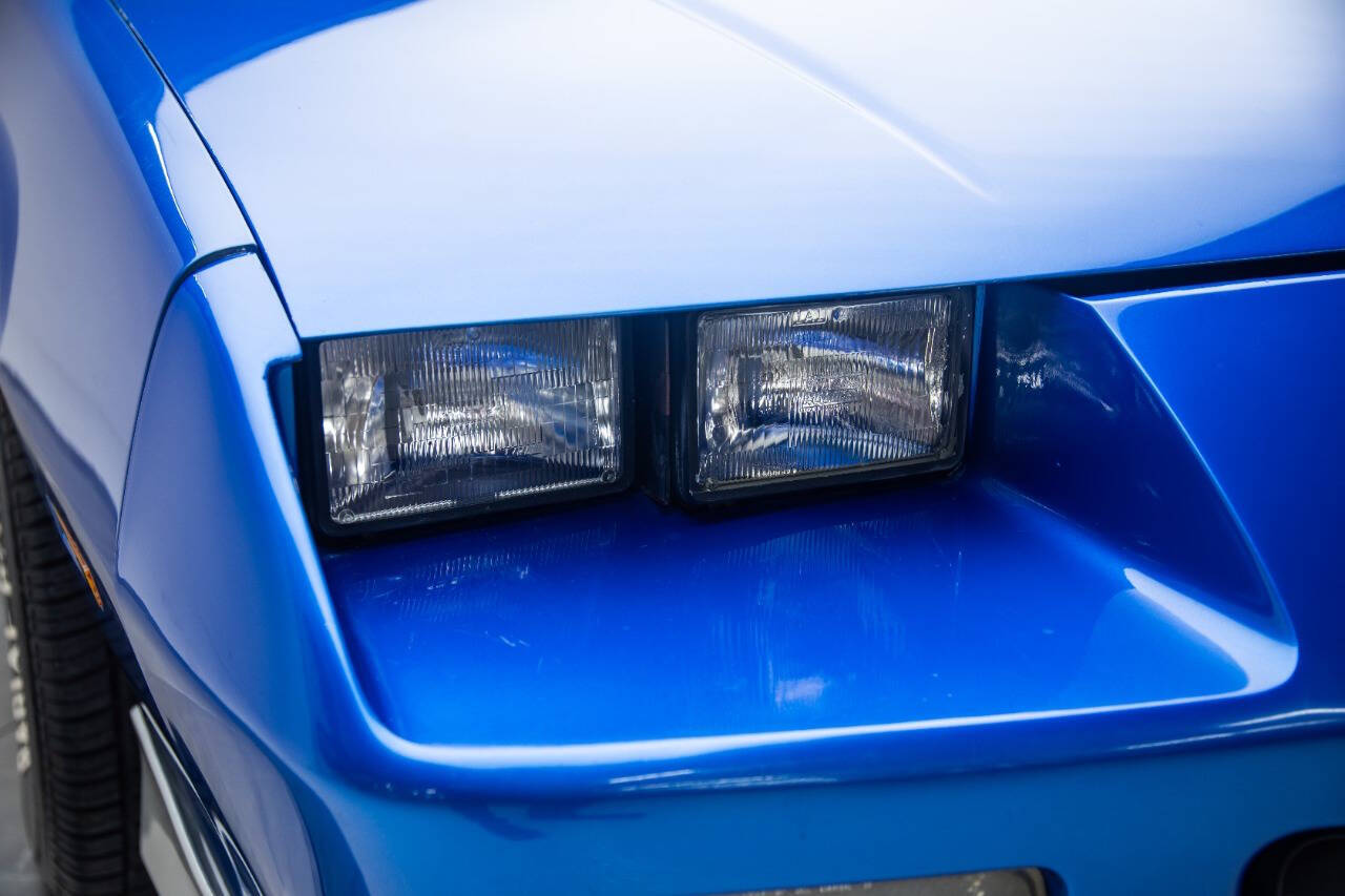 1989 Chevrolet Camaro 33