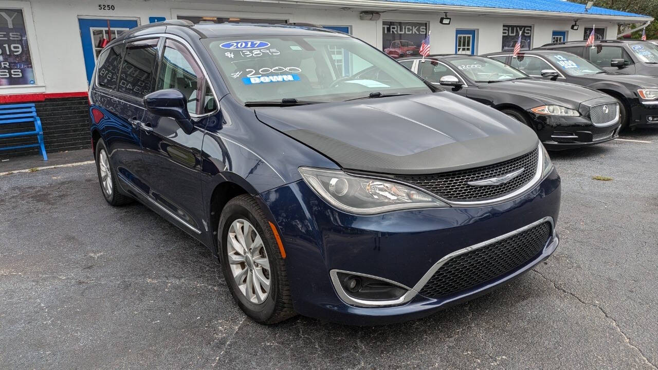 2017 Chrysler Pacifica for sale at Celebrity Auto Sales in Fort Pierce, FL