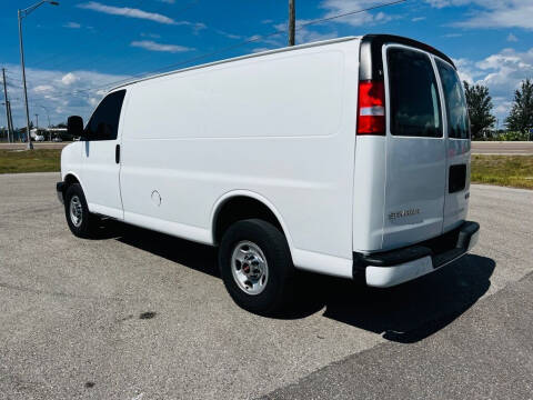 2018 GMC Savana 2500