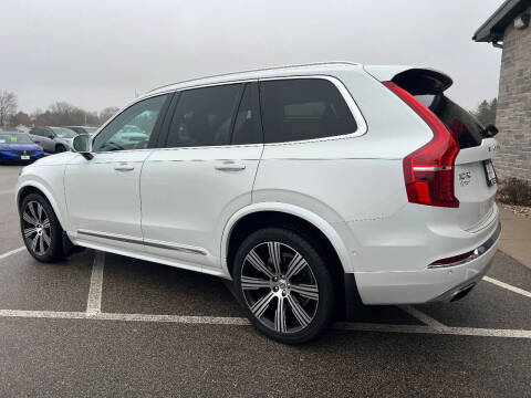 2021 Volvo XC90 T6 Inscription 6-Passenger
