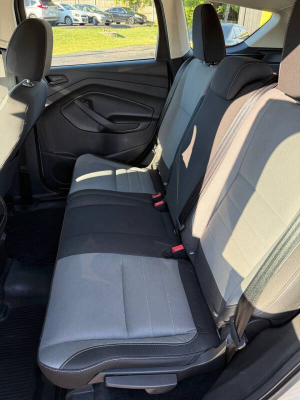 2017 Ford Escape S