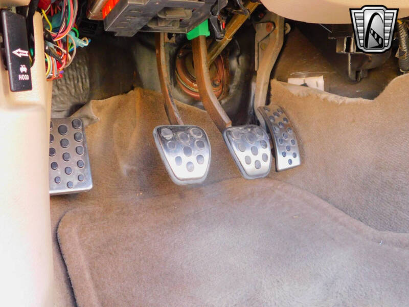 2004 Ford Mustang GT Deluxe