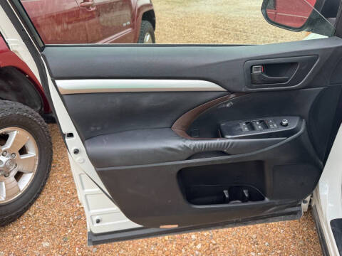 2015 Toyota Highlander LE Plus