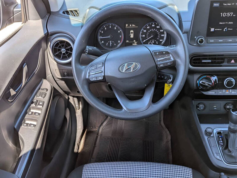 2022 Hyundai Kona SE