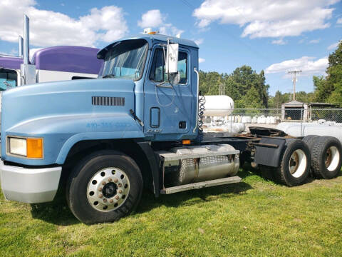 2000 Mack CH613