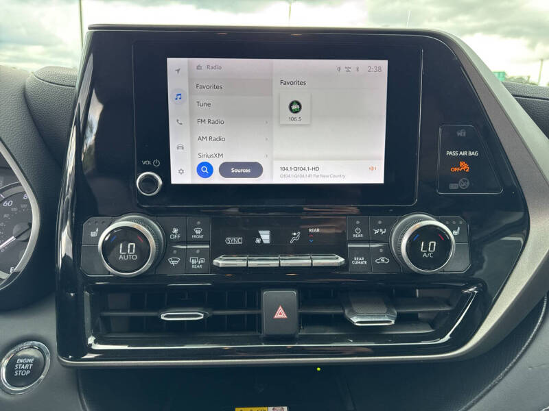 2023 Toyota Highlander XLE