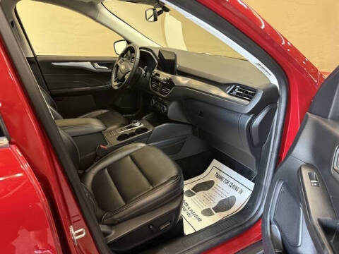 2022 Ford Escape Titanium
