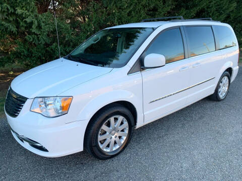 2015 Chrysler Town and Country for sale at 268 Auto Sales in Dobson NC