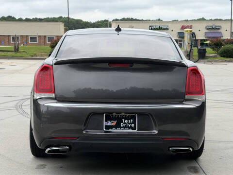 2015 Chrysler 300 Limited