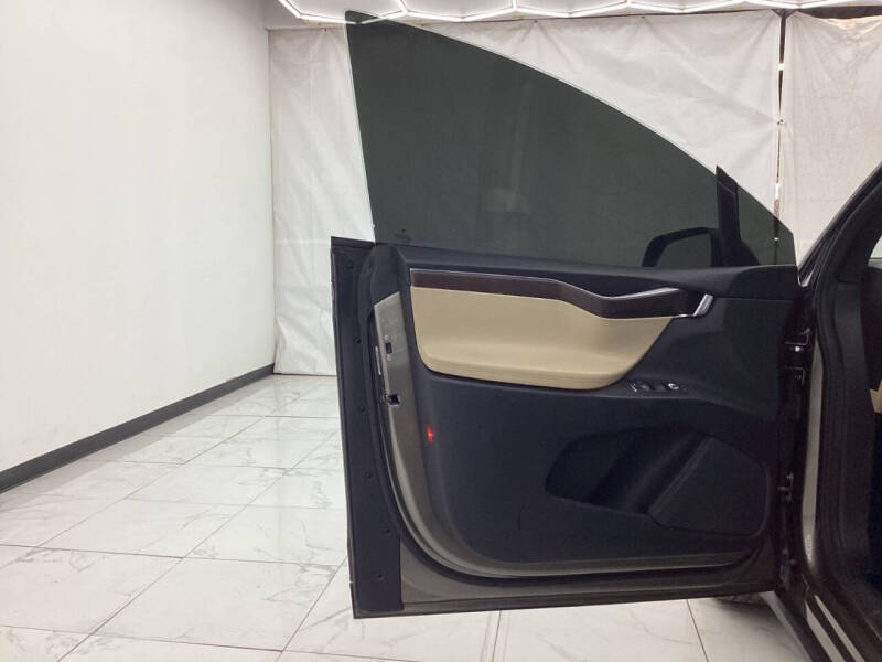 2016 Tesla Model X P90D