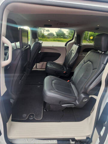 2020 Chrysler Pacifica Touring L Plus