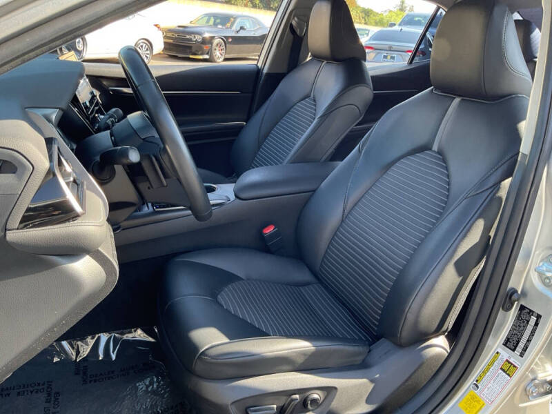 2022 Toyota Camry SE