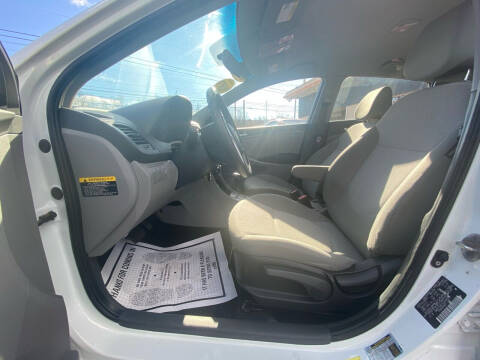 2012 Hyundai Accent GS
