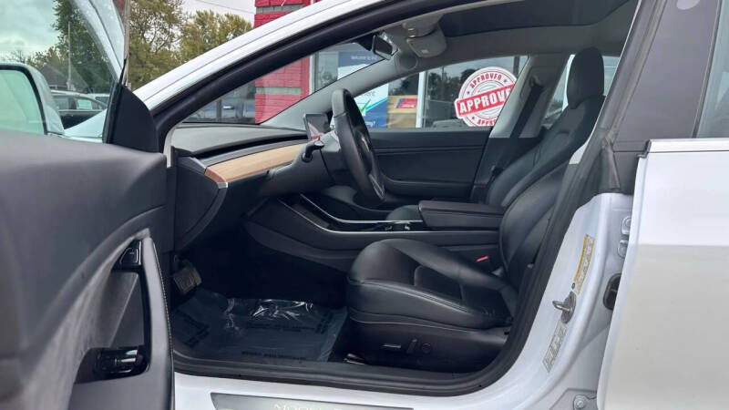 2020 Tesla Model 3 Long Range