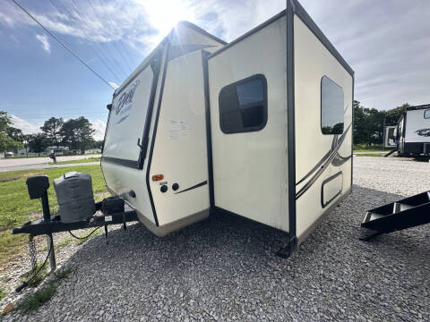 2016 Forest River Rockwood  Roo 233S