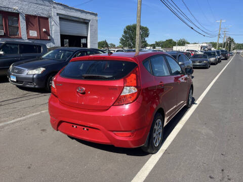 2013 Hyundai Accent GS