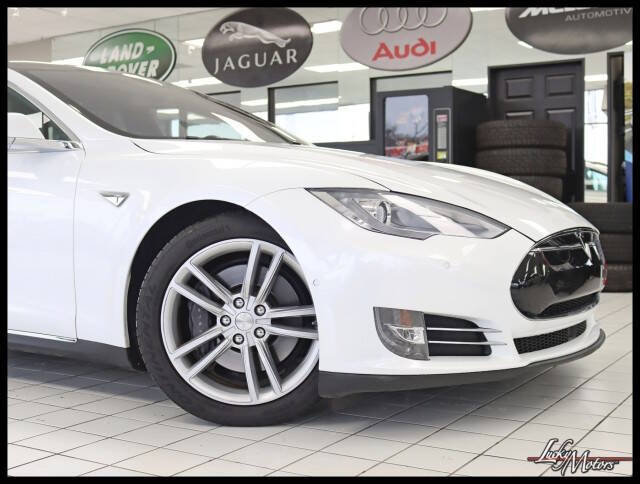 2015 Tesla Model S 90D