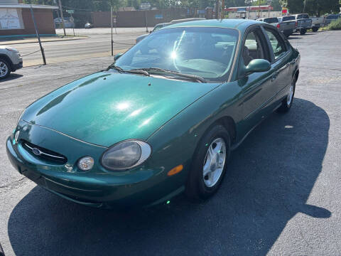 1999 Ford Taurus SE