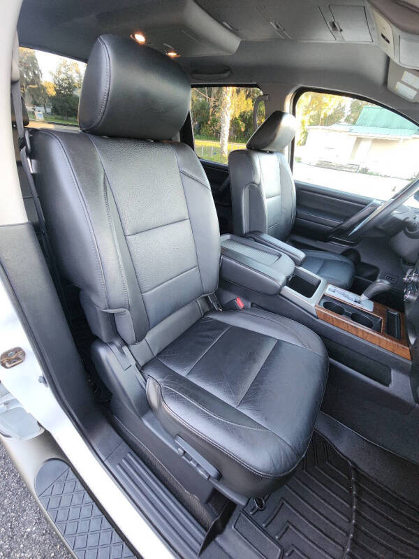 2011 Nissan Titan SL