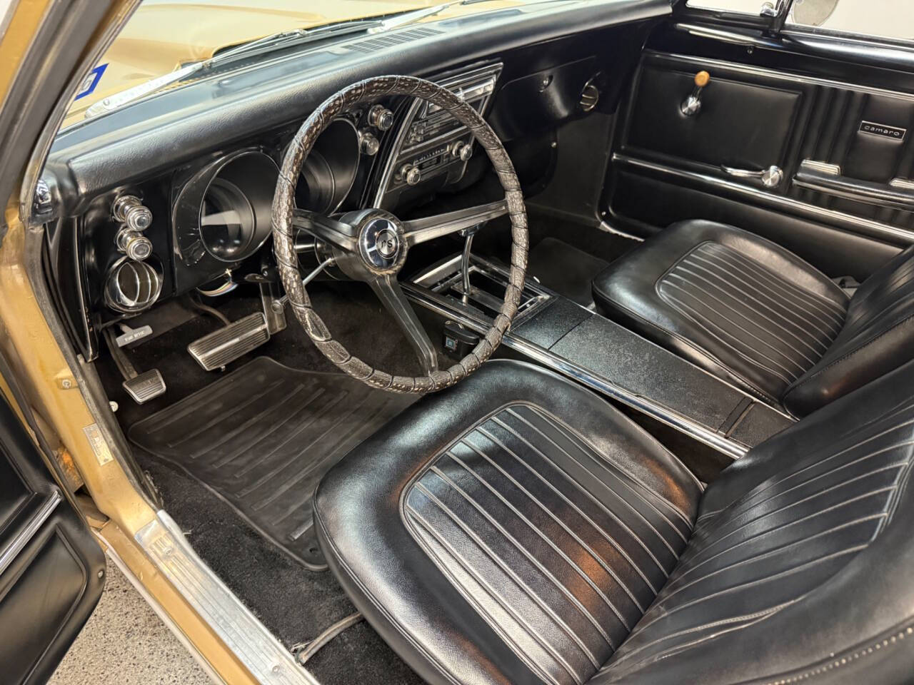 1967 Chevrolet Camaro 14