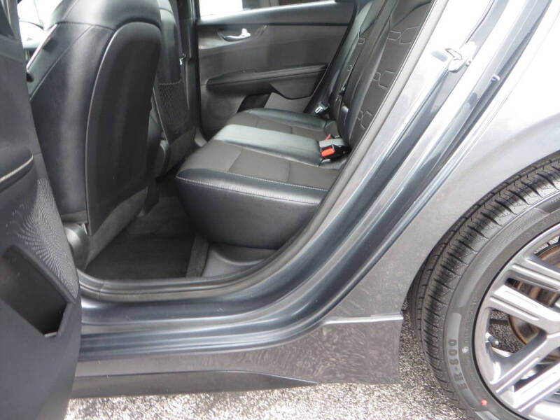 2021 Kia Forte GT Line