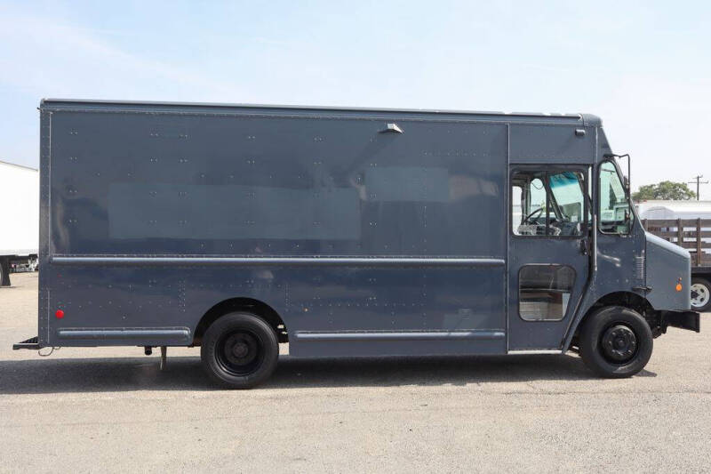 2020 Freightliner MT45 Chassis