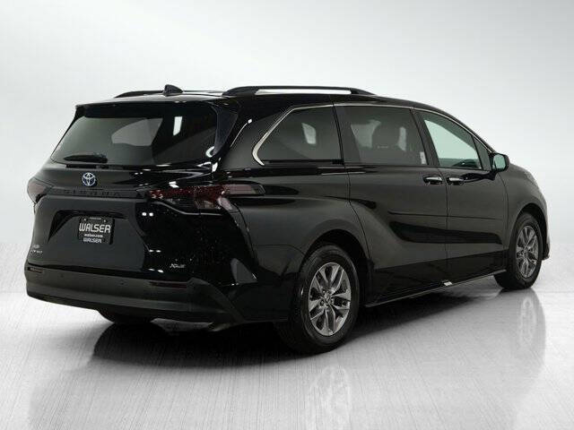 2025 Toyota Sienna XLE 7-Passenger