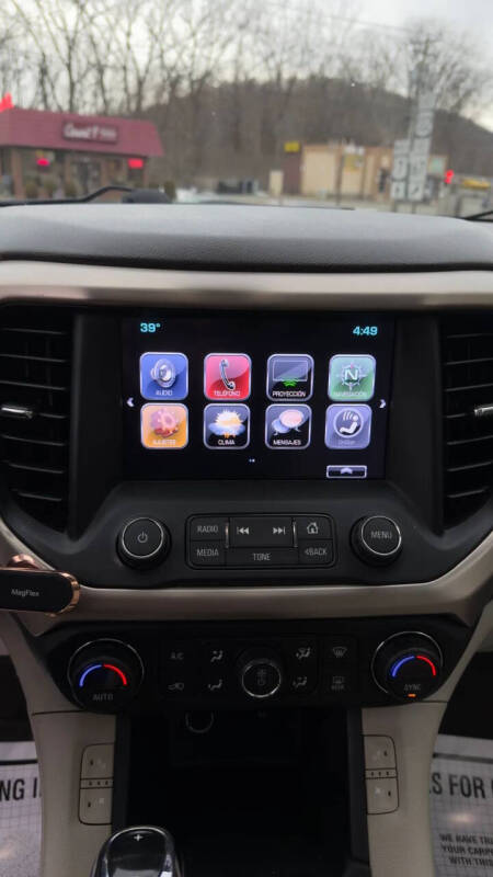 2017 GMC Acadia Denali